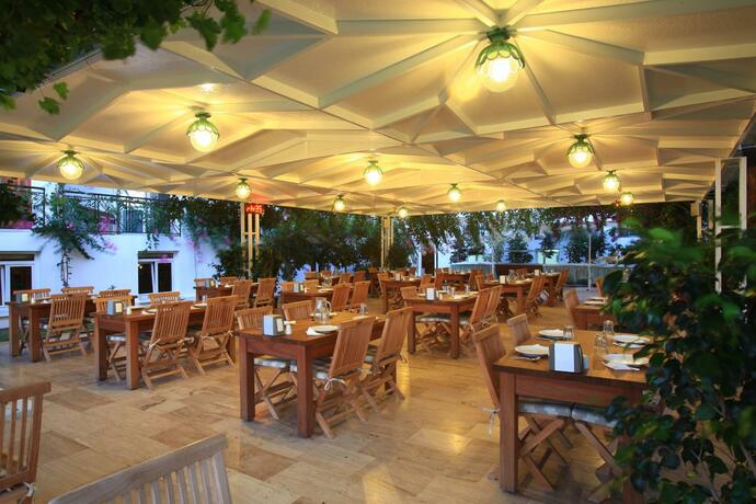 Imagen general del Catamaran Hotel. Foto 15