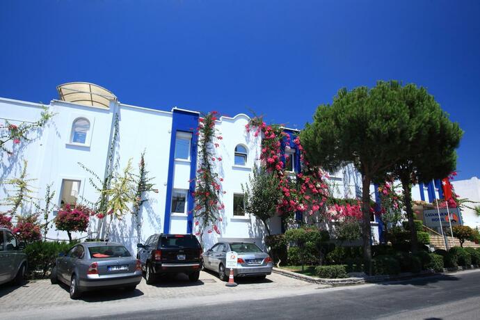 Imagen general del Catamaran Hotel. Foto 19