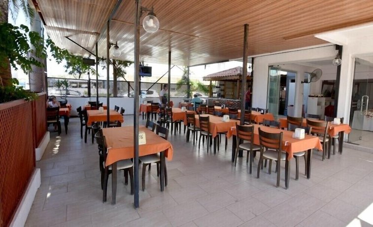 Imagen del bar/restaurante del Cavdar Hotel. Foto 4