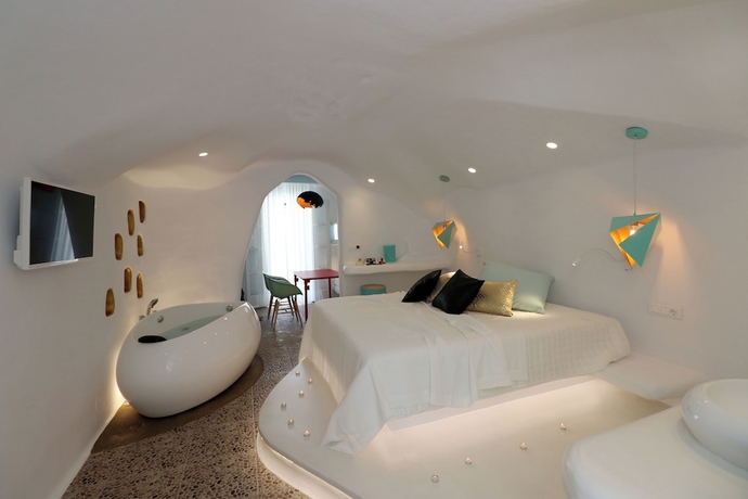 Imagen de la habitación del Cave Suites. Foto 3