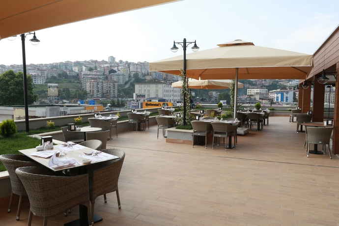 Imagen del bar/restaurante del Cay-der Konaklama. Foto 4