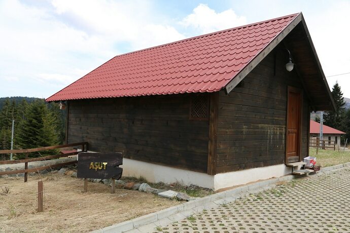 Imagen general del &Ccedil;ambaşı Armutalan Dağ Evleri. Foto 6