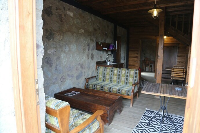 Imagen general del &Ccedil;ambaşı Armutalan Dağ Evleri. Foto 11