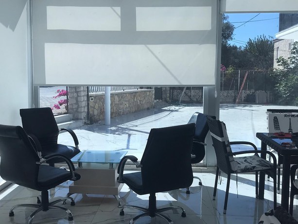 Imagen de los interiores del &Ccedil;eşme holiday homes. Foto 20