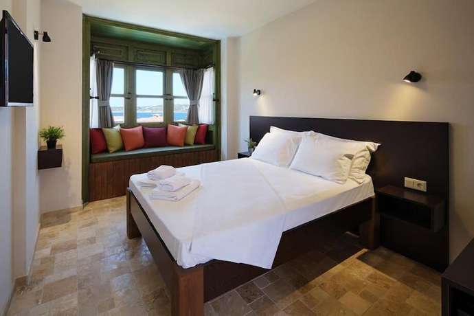 Imagen de la habitación del &Ccedil;eşmekeş Hotel. Foto 2