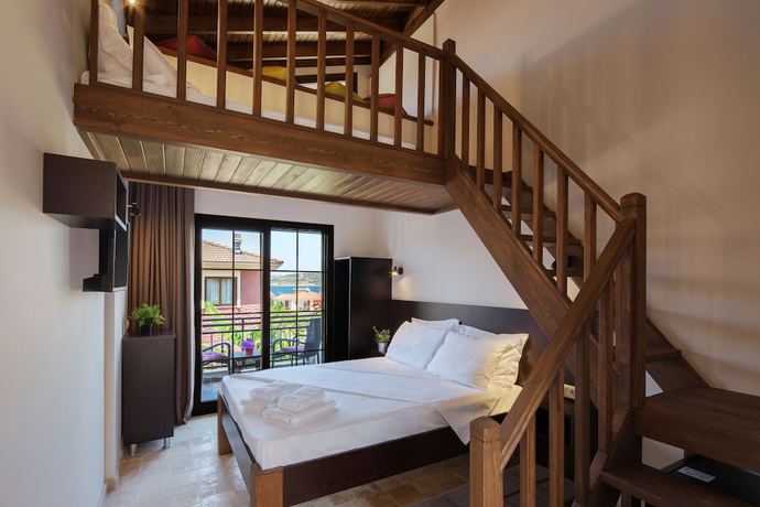 Imagen de la habitación del &Ccedil;eşmekeş Hotel. Foto 10