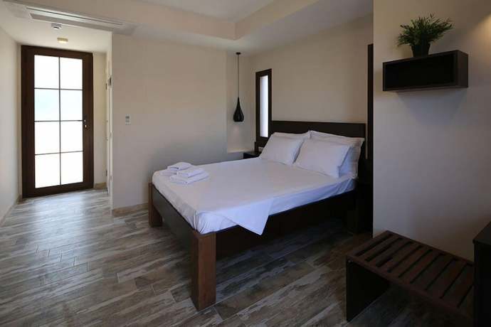 Imagen de la habitación del &Ccedil;eşmekeş Hotel. Foto 17