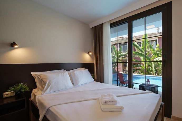 Imagen de la habitación del &Ccedil;eşmekeş Hotel. Foto 19