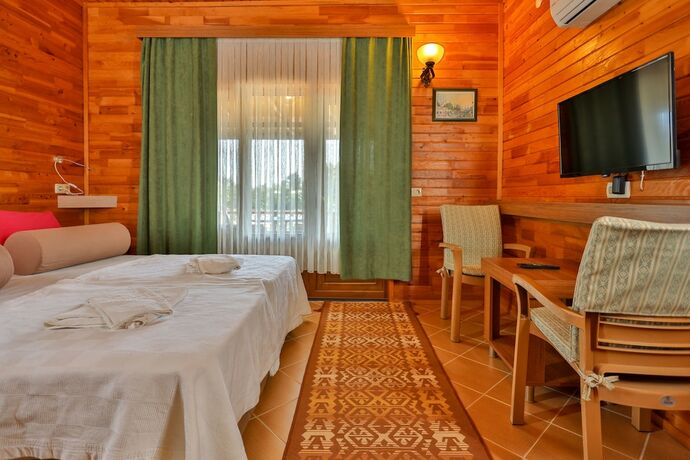 Imagen general del &Ccedil;ıralı Orange Motel. Foto 2