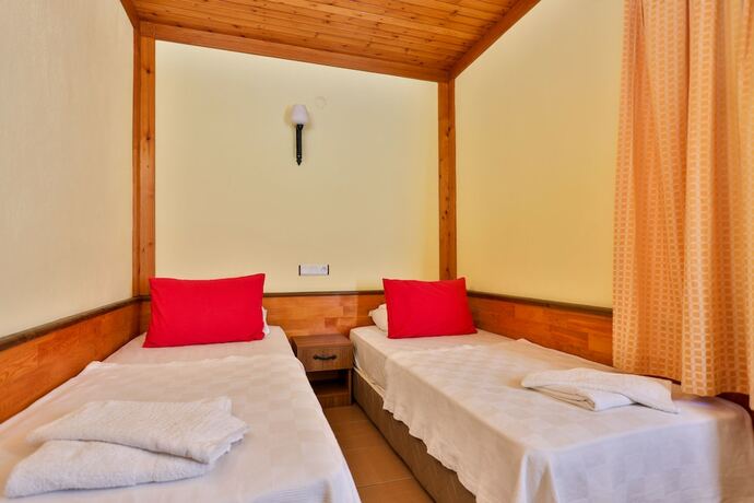 Imagen general del &Ccedil;ıralı Orange Motel. Foto 3