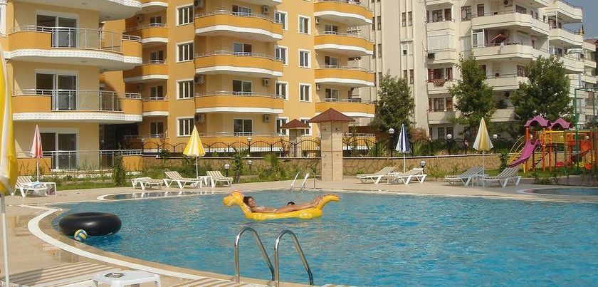 Imagen de la piscina del Cebeci Residence 8. Foto 15