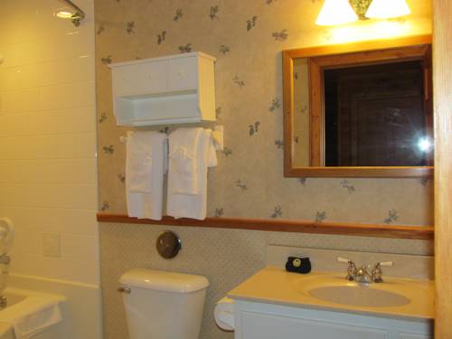 Imagen de la habitación del Cedar Lodge & Settlement. Foto 5