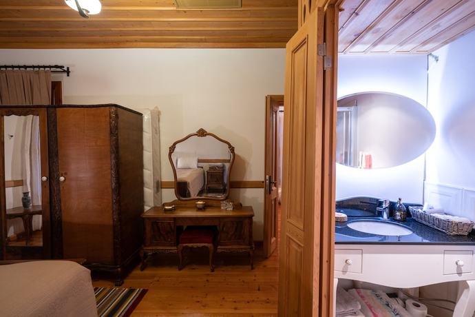 Imagen de la habitación del Cedrus Hotel. Foto 10