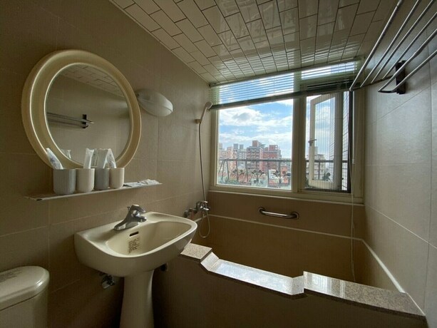 Imagen de la habitación del Celebrity Hotspring Hotel. Foto 18