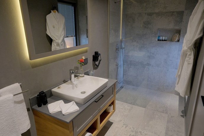Imagen de la habitación del Celeste Bella Luxury Hotel and Spa. Foto 10