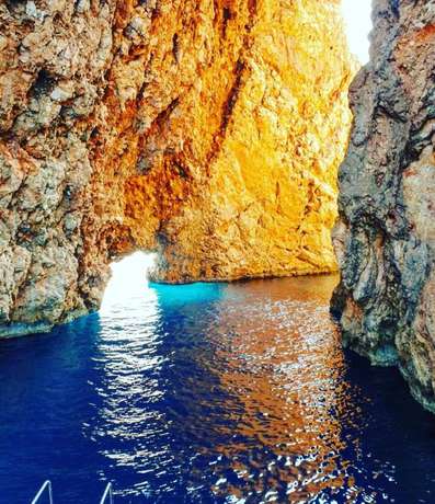 Imagen de la piscina del Ceneviz Hotel. Foto 20