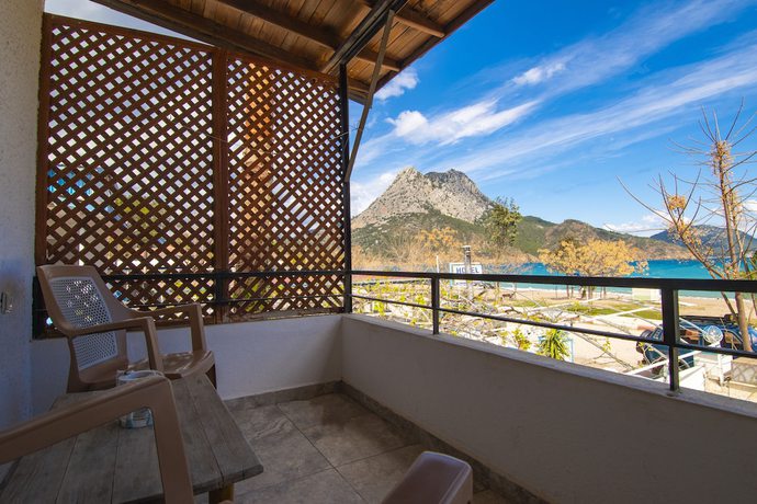 Imagen de la habitación del Ceneviz Hotel, Kumluca. Foto 9