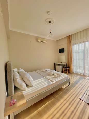 Imagen de la habitación del Cennet Hotel. Foto 3