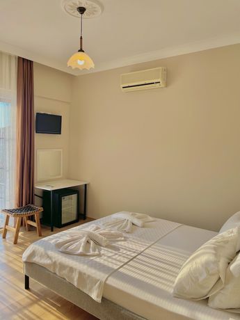 Imagen de la habitación del Cennet Hotel. Foto 18