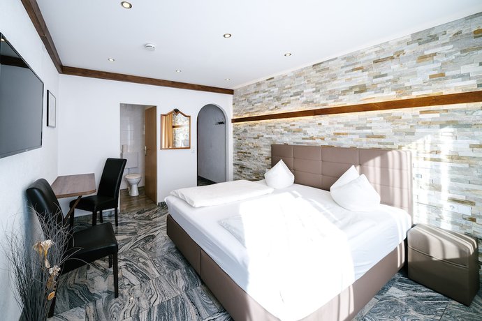 Imagen de la habitación del Central City Hotel. Foto 2