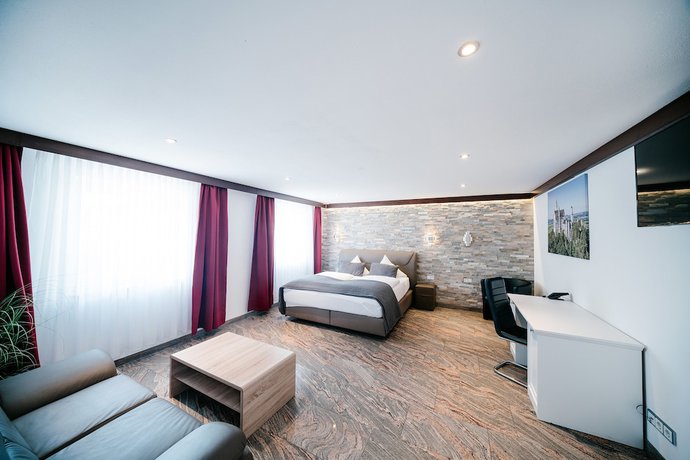 Imagen de la habitación del Central City Hotel. Foto 9