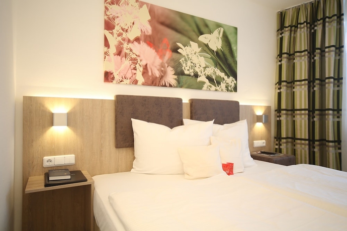 Imagen de la habitación del Central Hotel Eschborn. Foto 7