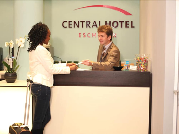 Imagen de los interiores del Central Hotel Eschborn. Foto 16