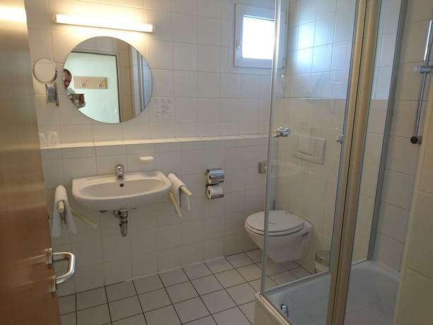 Imagen de la habitación del Central Hotel. Foto 10