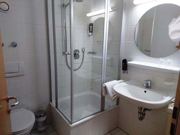 Imagen de la habitación del Central Hotel, Winnenden. Foto 17
