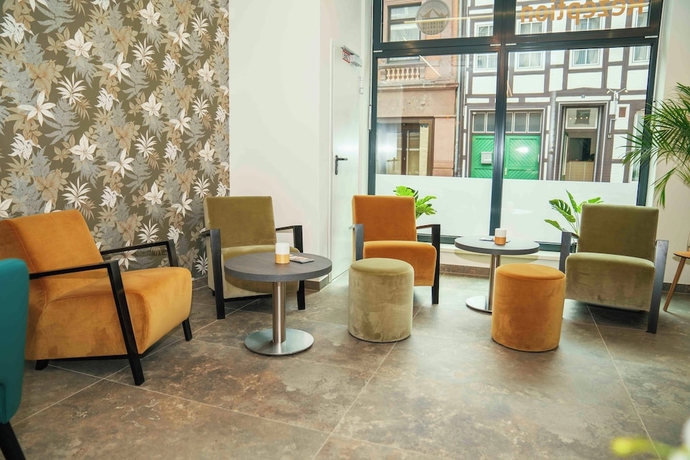 Imagen de los interiores del Central Hotel and Lounge Adult Only. Foto 12