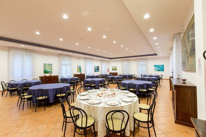 Imagen general del Centro Cardinal Urbani. Foto 3