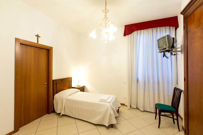 Imagen general del Centro Cardinal Urbani. Foto 9