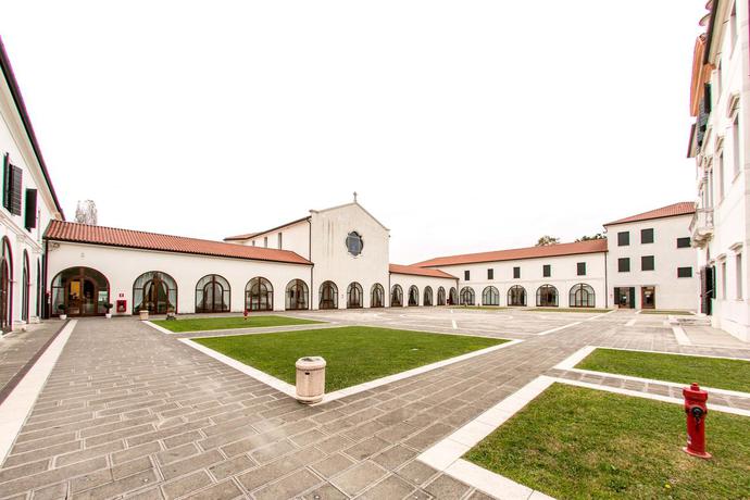 Imagen general del Centro Cardinal Urbani. Foto 10