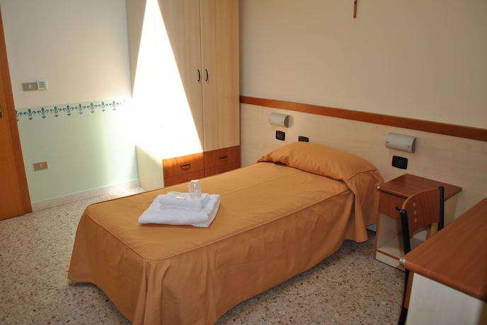 Imagen de la habitación del Centro Carraro. Foto 10