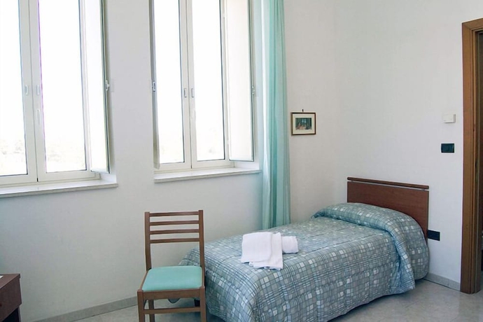 Imagen de la habitación del Centro di Spiritualit&agrave; Madonna della Nova. Foto 9