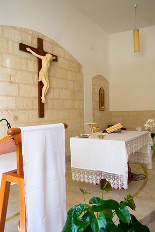 Imagen de los interiores del Centro di Spiritualit&agrave; Madonna della Nova. Foto 16