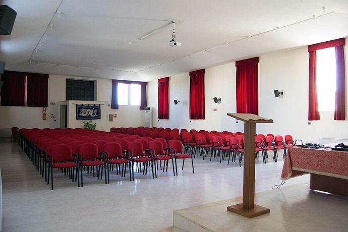 Imagen de los interiores del Centro di Spiritualit&agrave; Madonna della Nova. Foto 17