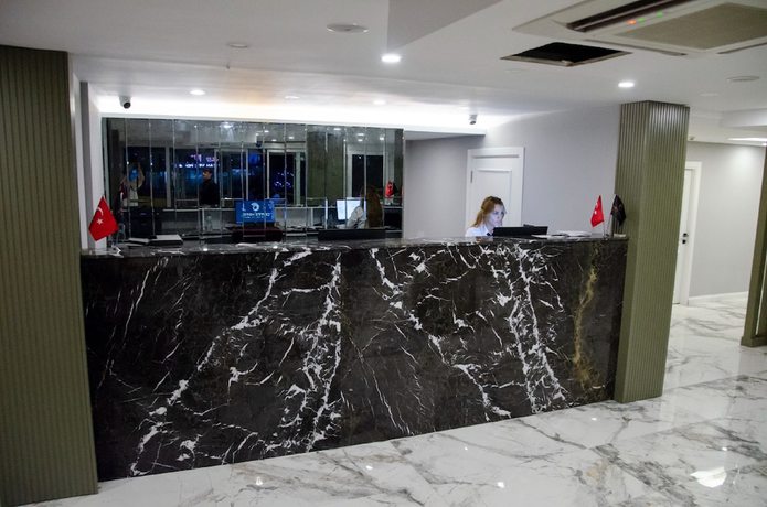 Imagen de los interiores del Cepnis Hotel. Foto 15
