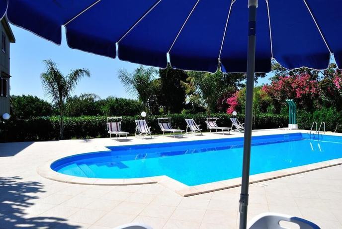 Imagen de la piscina del C\'era Una Volta. Foto 19