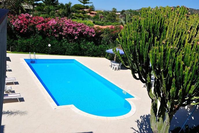 Imagen de la piscina del C\'era Una Volta. Foto 20