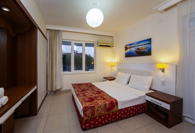 Imagen de la habitación del Ces Club Hotel. Foto 2
