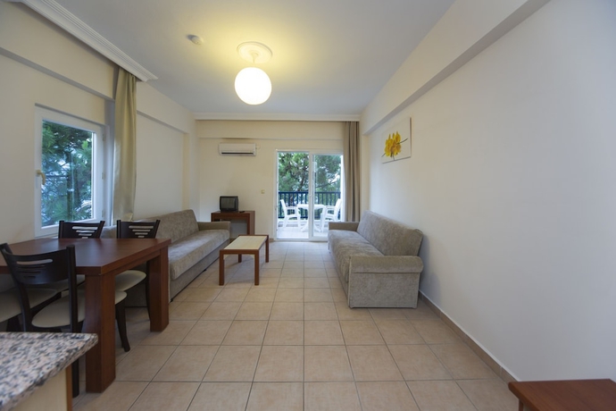 Imagen de la habitación del Ces Club Hotel. Foto 7