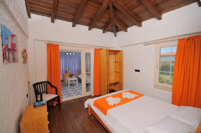 Imagen de la habitación del Cesme Elysium Hotel. Foto 20