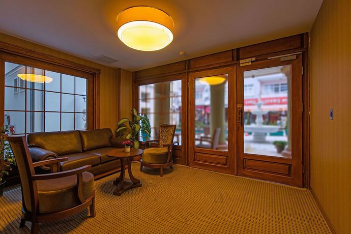 Imagen de los interiores del Cesmeli Konak Hotel. Foto 17
