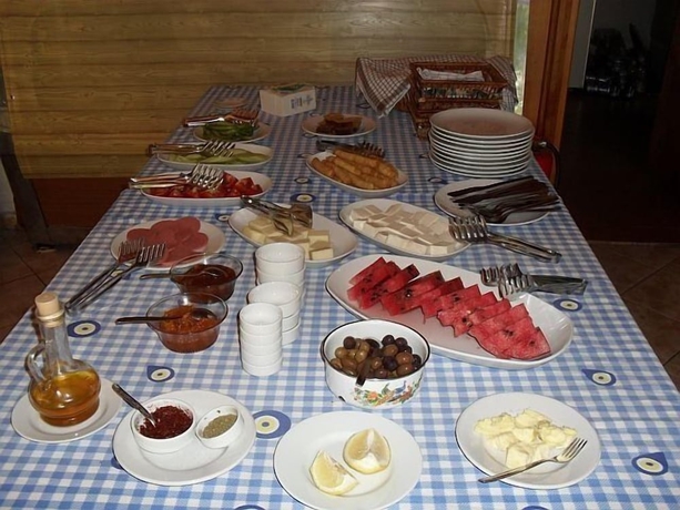 Imagen del bar/restaurante del Cesur Pansiyon. Foto 7