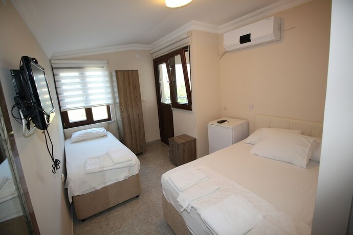 Imagen de la habitación del Ceyf Motel. Foto 18