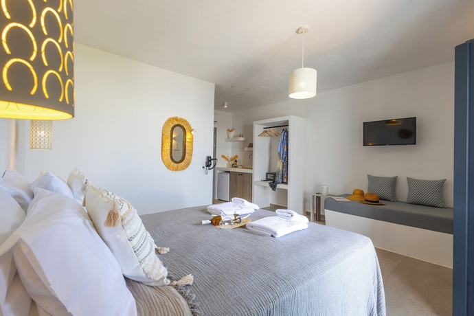 Imagen de la habitación del Cezaria Naxos Hotel. Foto 2