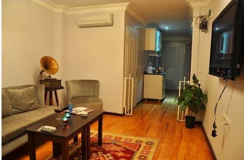 Imagen de la habitación del Cezayir Suites. Foto 42