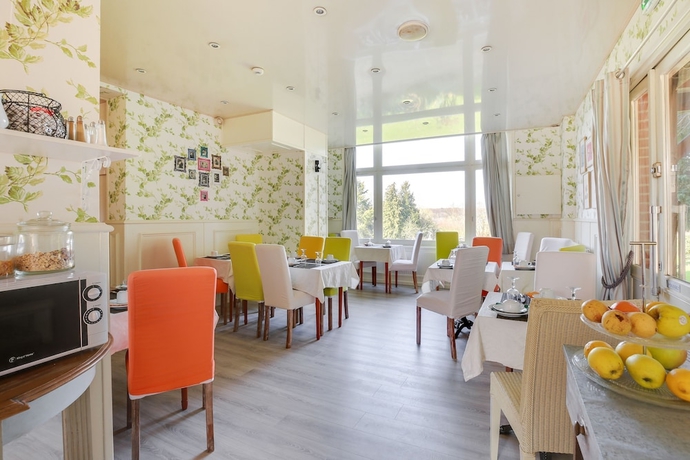 Imagen del bar/restaurante del Ch&acirc;teau Corneille. Foto 2