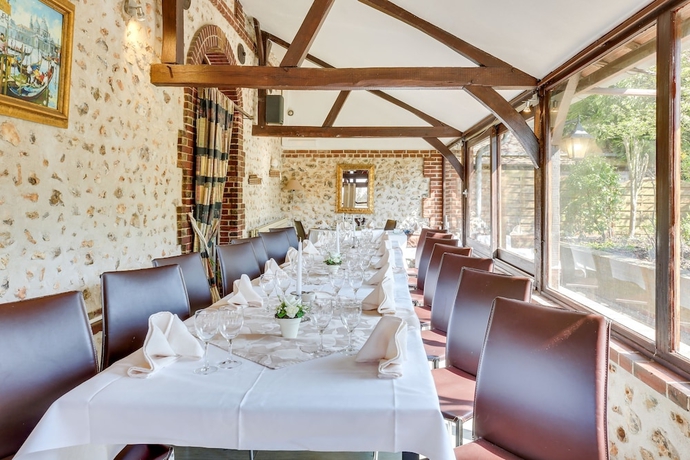 Imagen del bar/restaurante del Ch&acirc;teau Corneille. Foto 3